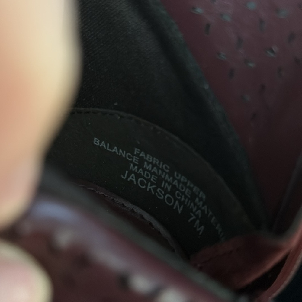 NWOT Violet & Red Jackson Lazer Cut Topline Bootie Burgundy Size 7 Stitch Fix - Picture 6 of 13